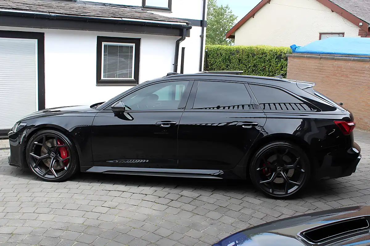 Used 2023 Audi RS6 Avant Performance Carbon Vorsprung Black - Interior and Exterior details 3