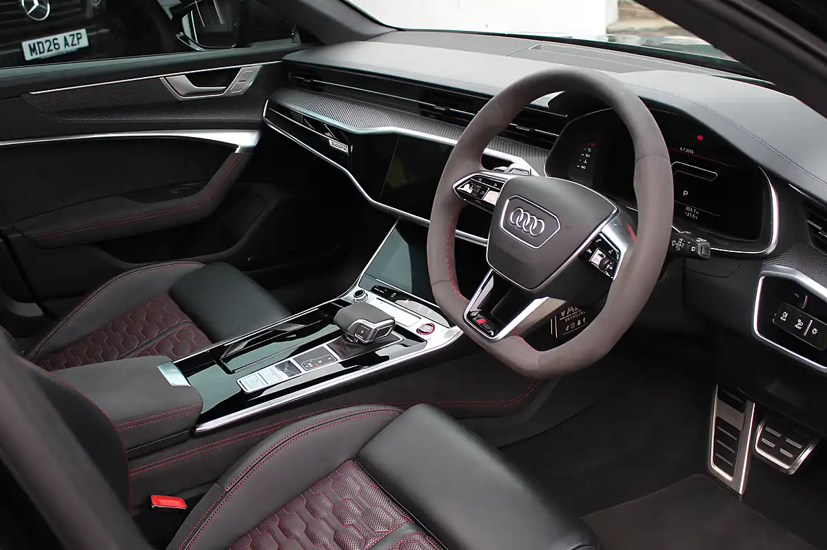 Used 2023 Audi RS6 Avant Performance Carbon Vorsprung Black - Interior and Exterior details 7