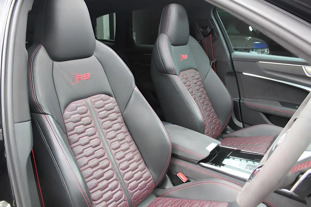 Used 2023 Audi RS6 Avant Performance Carbon Vorsprung Black - Interior and Exterior details 8