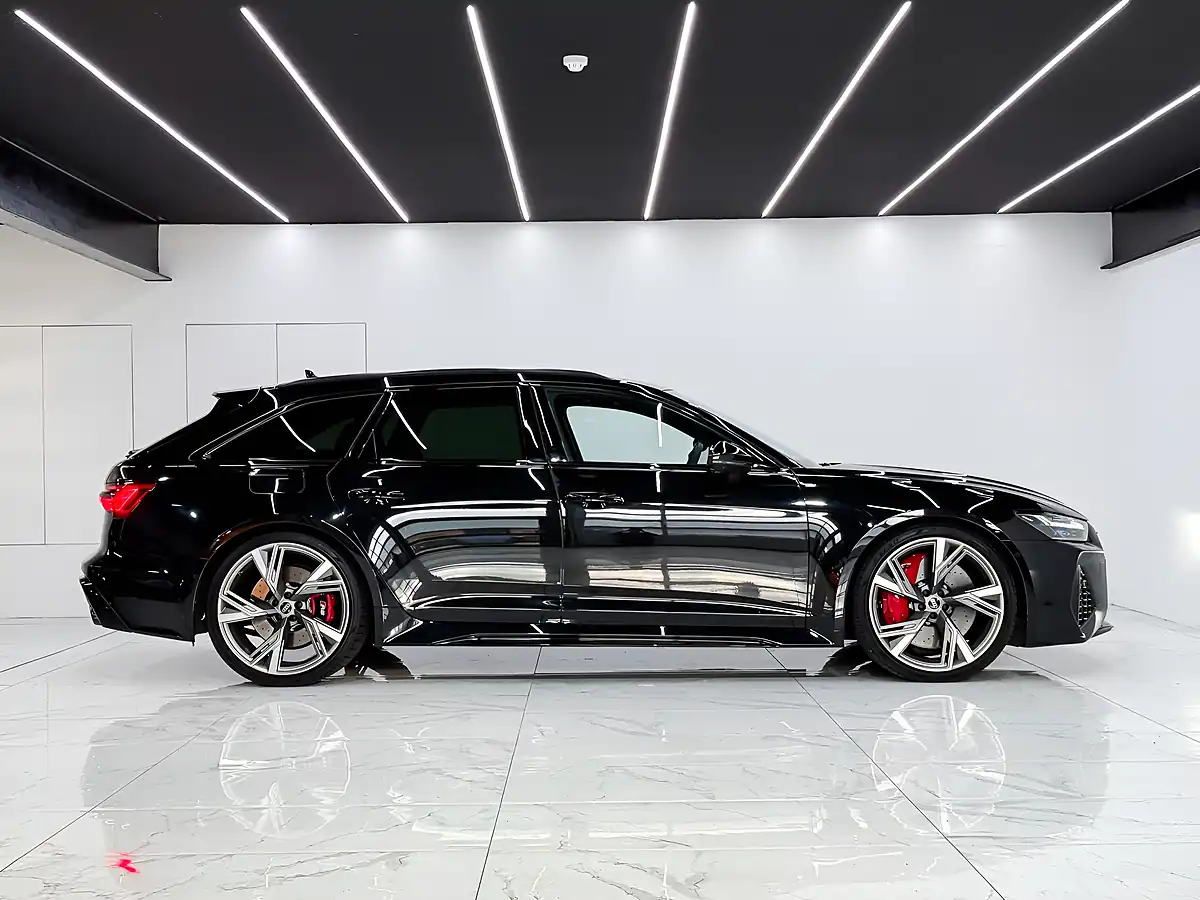 Used 2023 Audi RS6 Avant Vorsprung Black - Interior and Exterior details 3