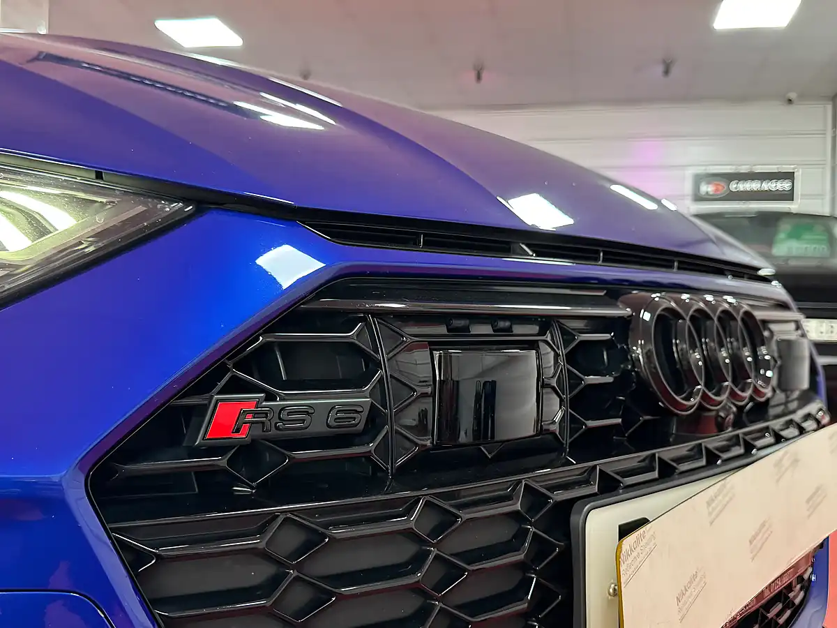 Used 2023 Audi RS6 Vorsprung Blue - Interior and Exterior details 11