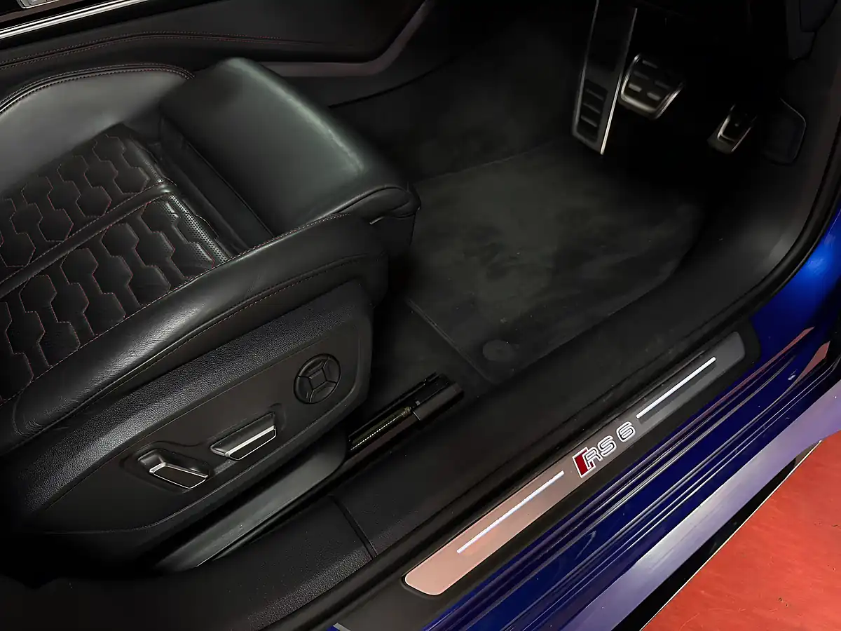 Used 2023 Audi RS6 Vorsprung Blue - Interior and Exterior details 15