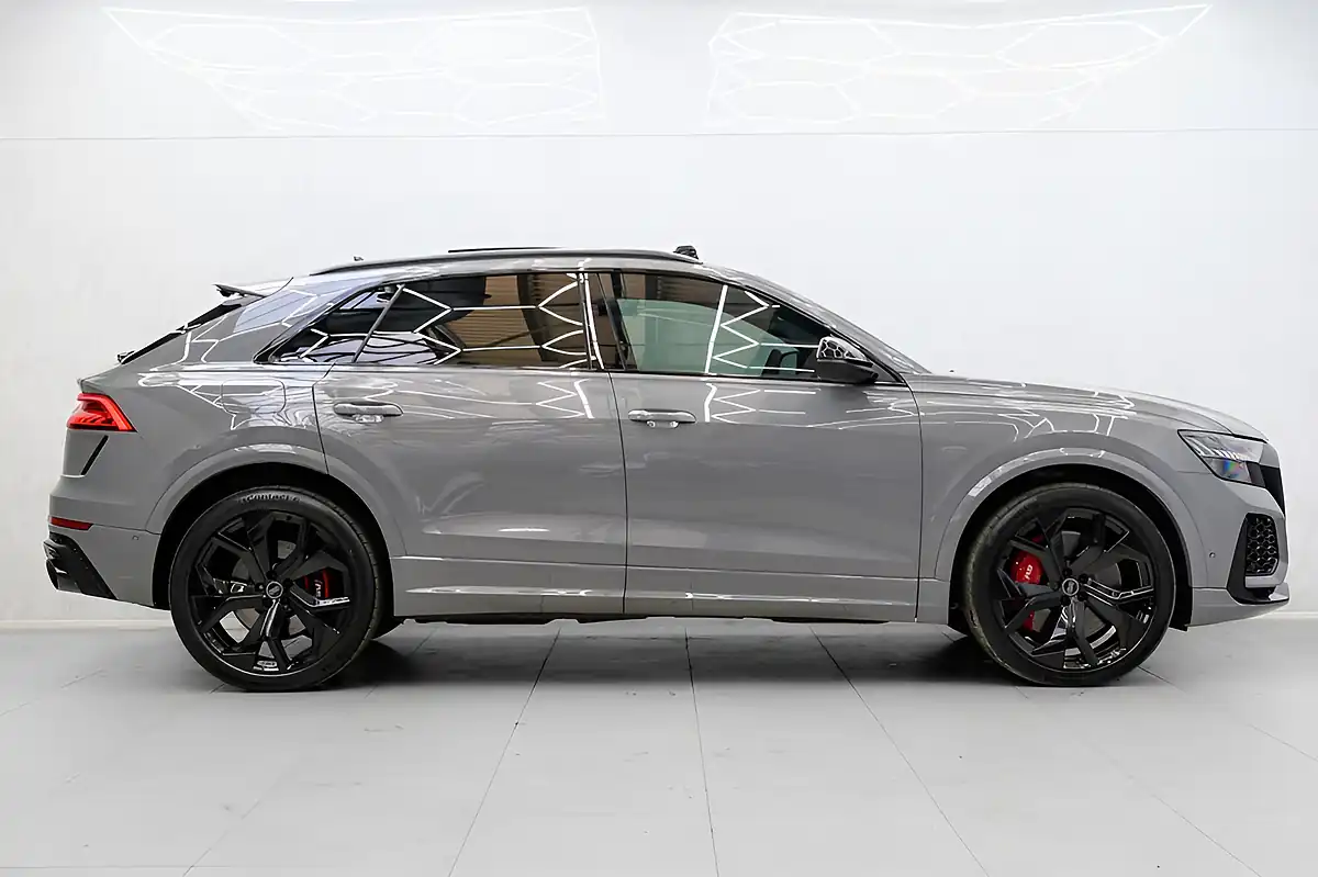 Used 2023 Audi RSQ8 Vorsprung Grey - Interior and Exterior details 10