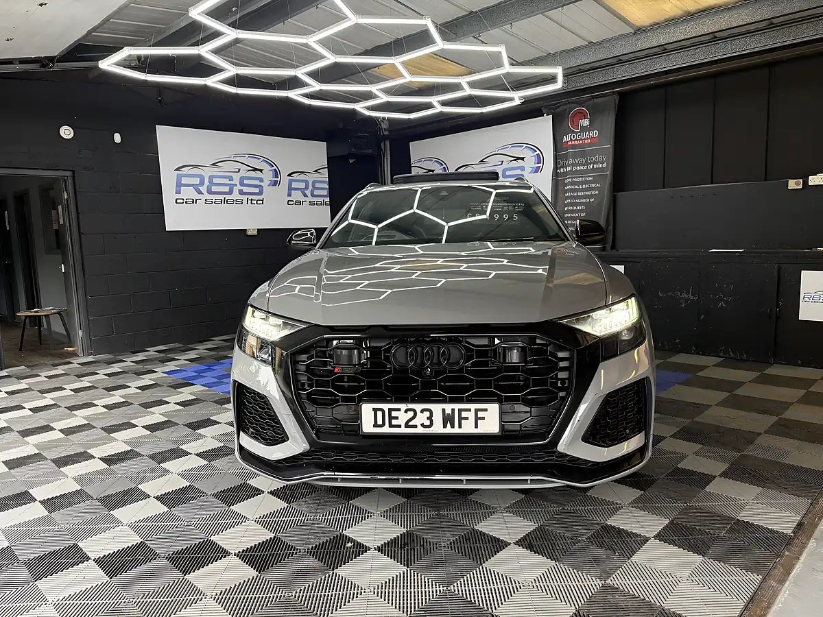Used 2023 Audi RSQ8 Vorsprung Nardo Grey - Interior and Exterior details 12