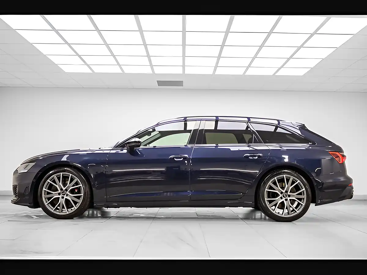 Used 2023 Audi S6 Black Edition Blue - Interior and Exterior details 6
