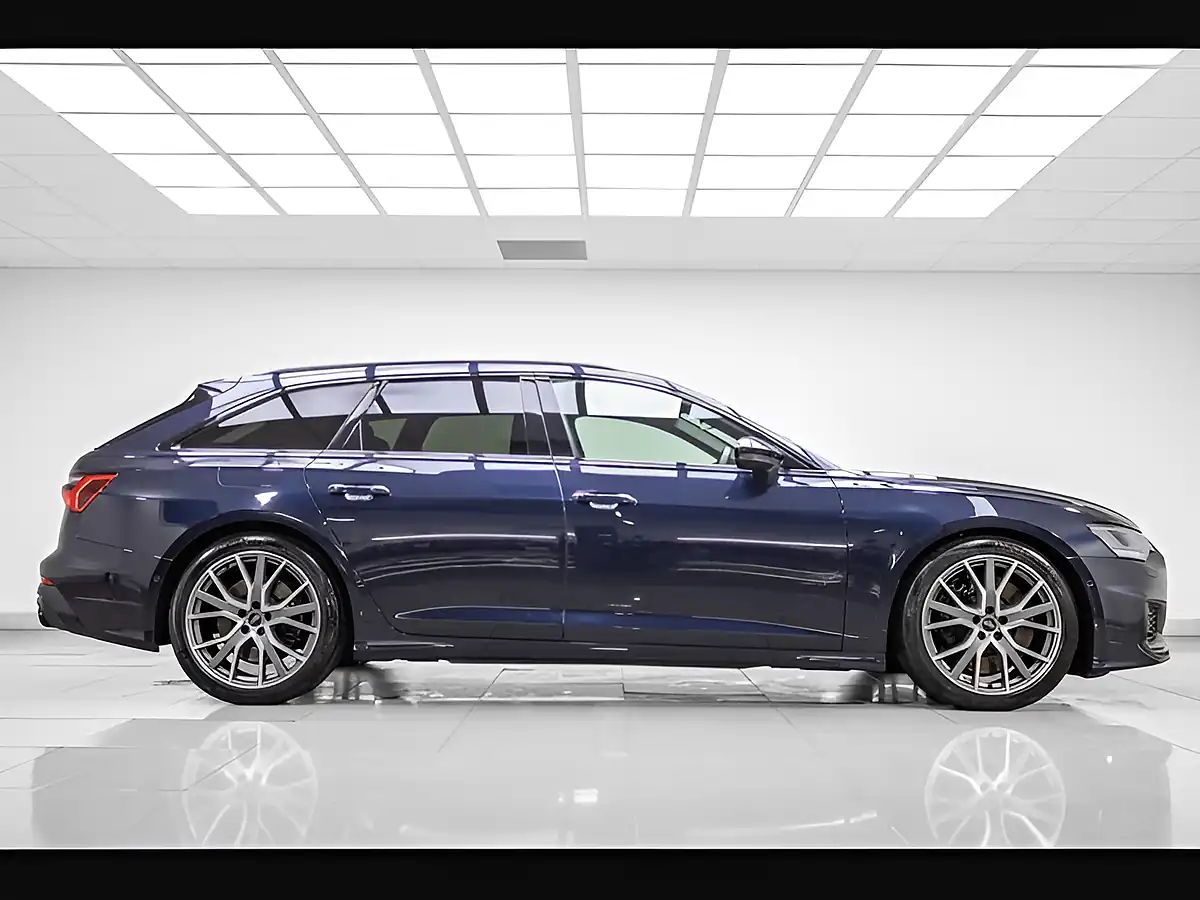 Used 2023 Audi S6 Black Edition Blue - Interior and Exterior details 7