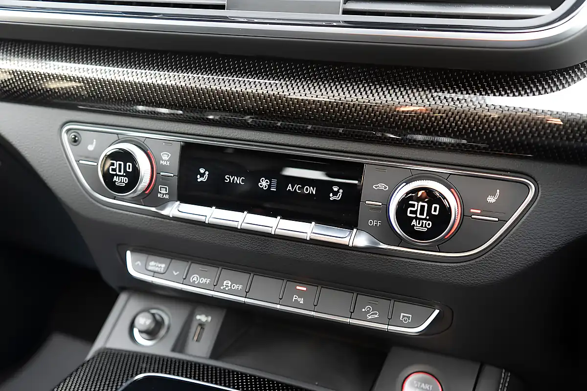 Used 2023 Audi SQ5 Grey - Interior and Exterior details 14