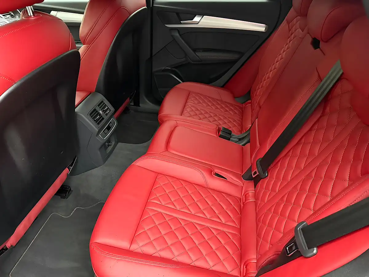 Used 2023 Audi SQ5 Sportback Blue - Interior and Exterior details 12