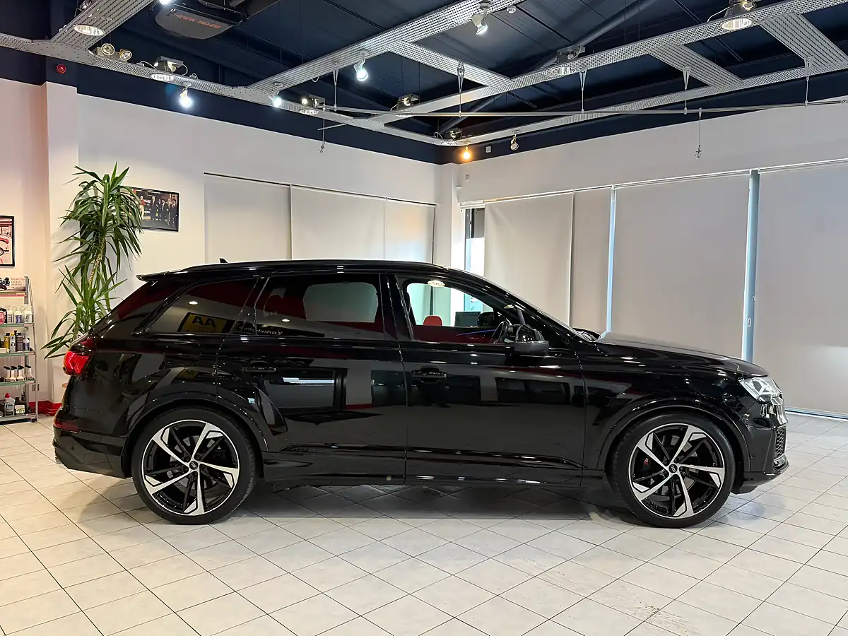 Used 2023 Audi SQ7 Black Edition Black - Interior and Exterior details 11