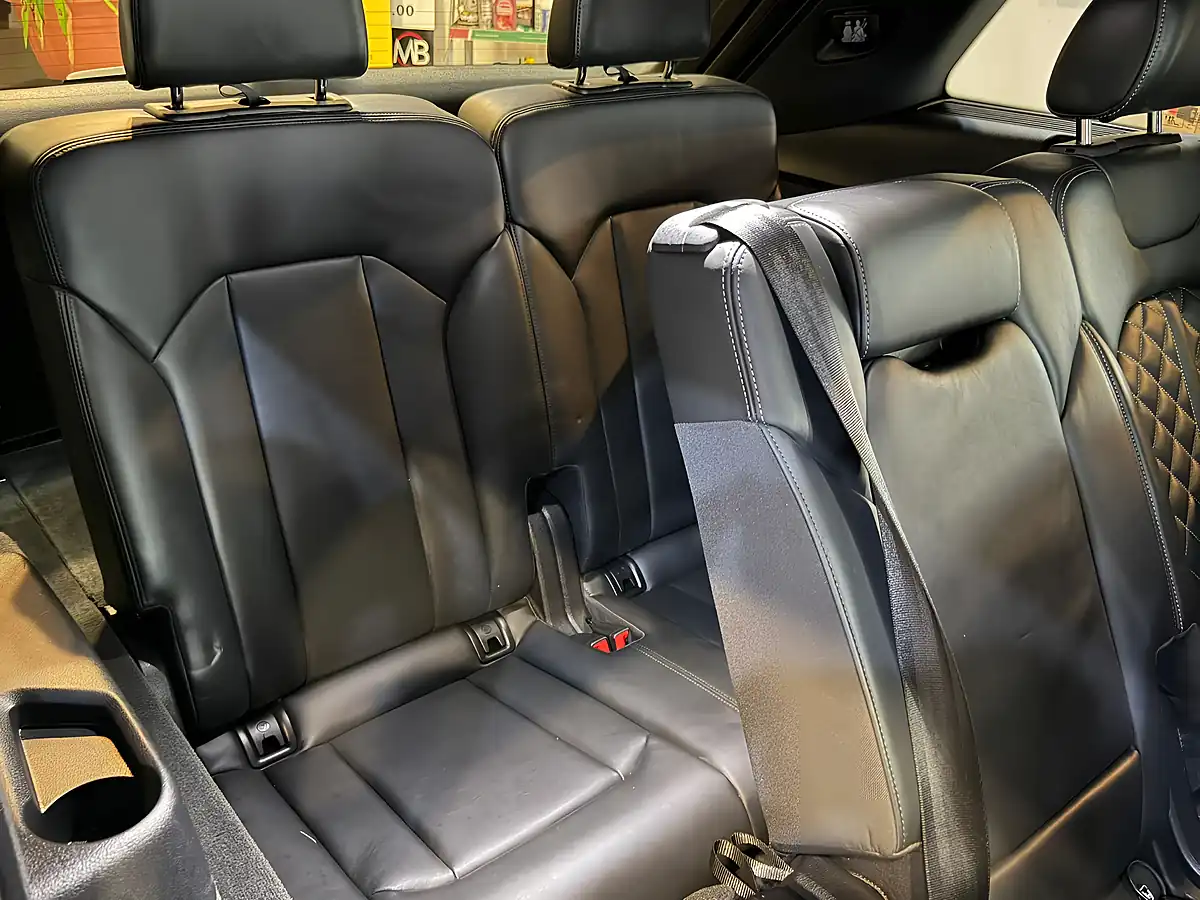 Used 2023 Audi SQ7 Black Edition Black - Interior and Exterior details 12