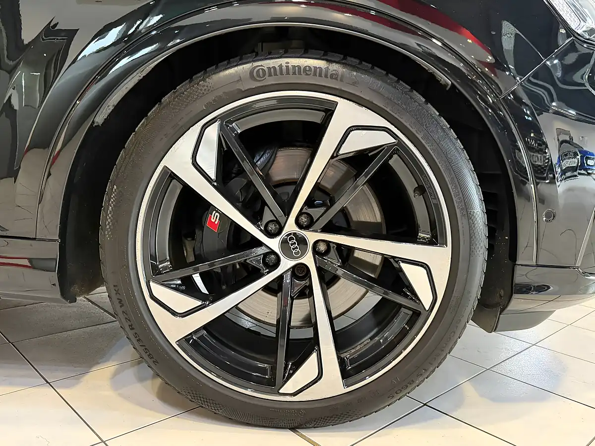 Used 2023 Audi SQ7 Black Edition Black - Interior and Exterior details 19