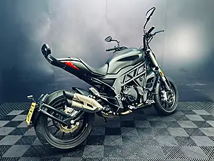 Used 2023 Benelli 502 C Black - Interior and Exterior details 12