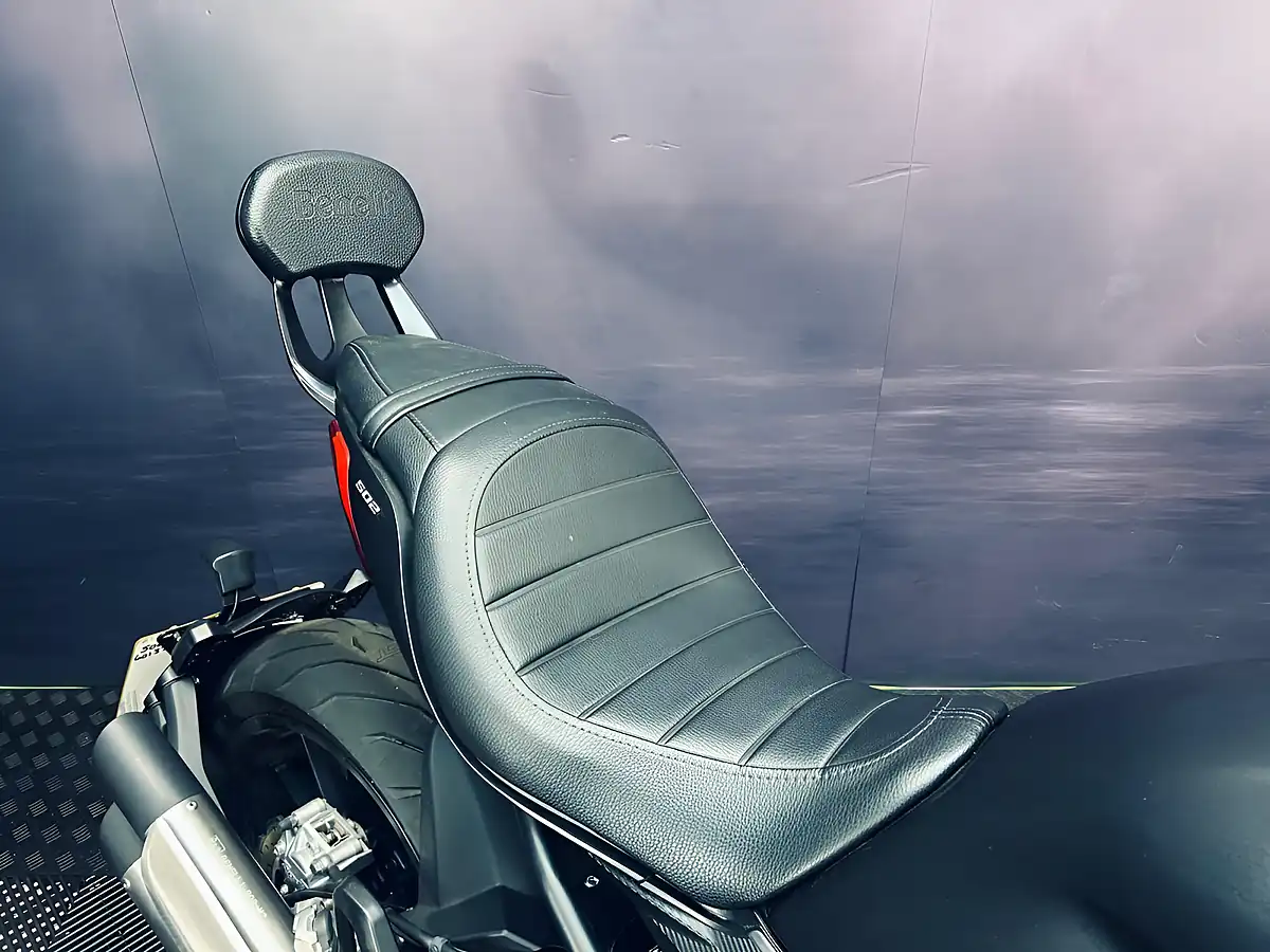 Used 2023 Benelli 502 C Black - Interior and Exterior details 13