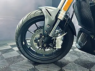 Used 2023 Benelli 502 C Black - Interior and Exterior details 16