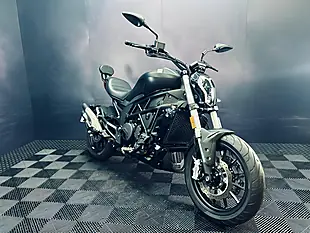 Used 2023 Benelli 502 C Black - Interior and Exterior details 19
