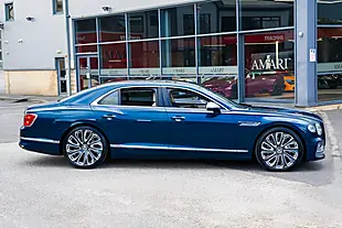 Used 2023 Bentley Flying Spur Mulliner Windsor Blue - Interior and Exterior details 18