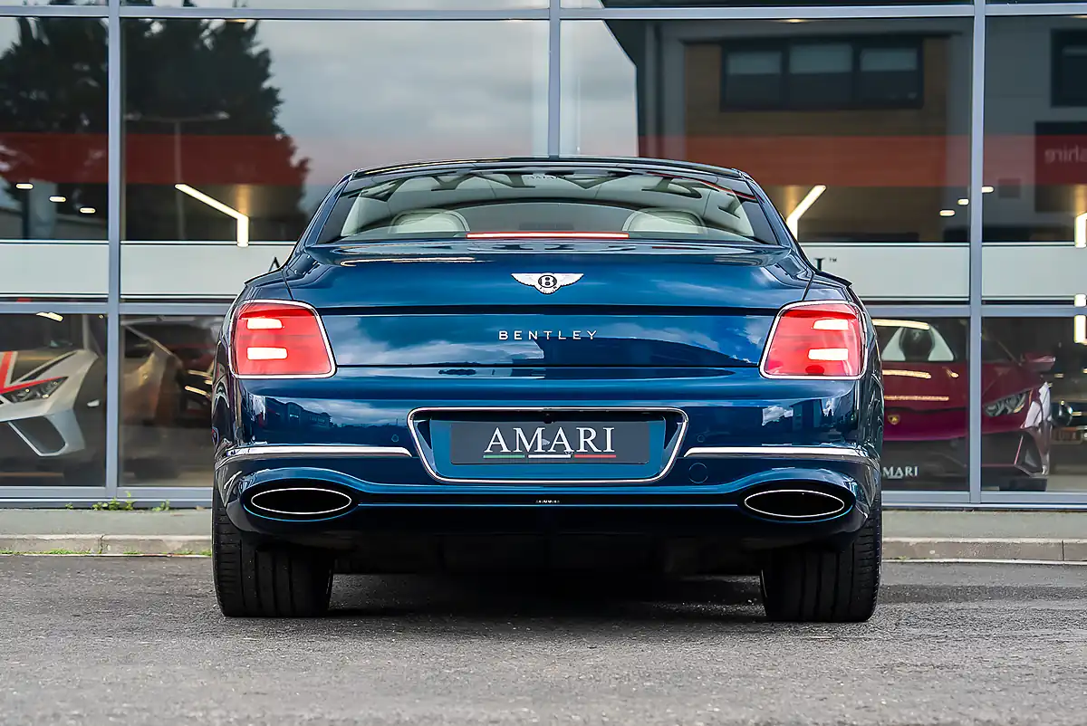 Used 2023 Bentley Flying Spur Mulliner Windsor Blue - Interior and Exterior details 7