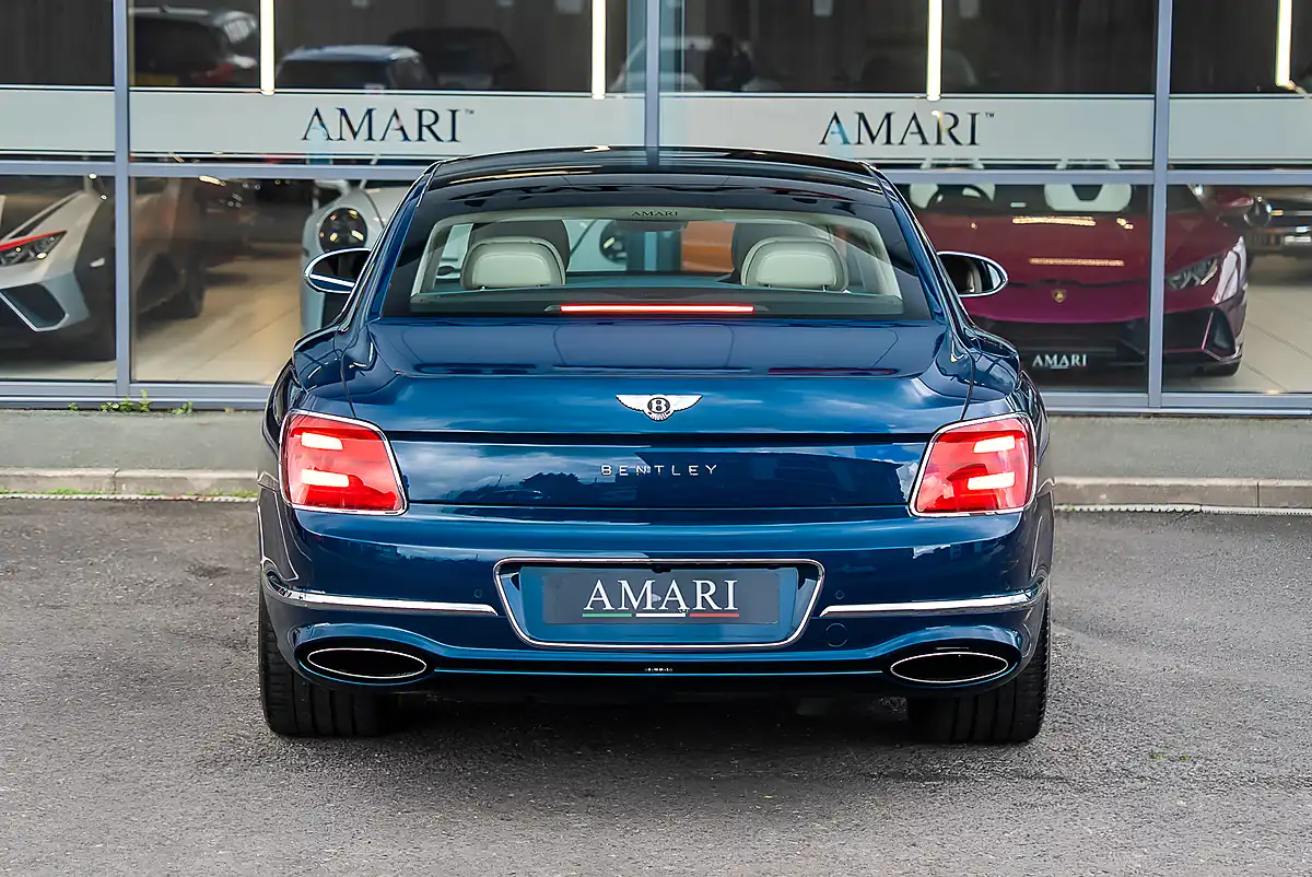 Used 2023 Bentley Flying Spur Mulliner Windsor Blue - Interior and Exterior details 8