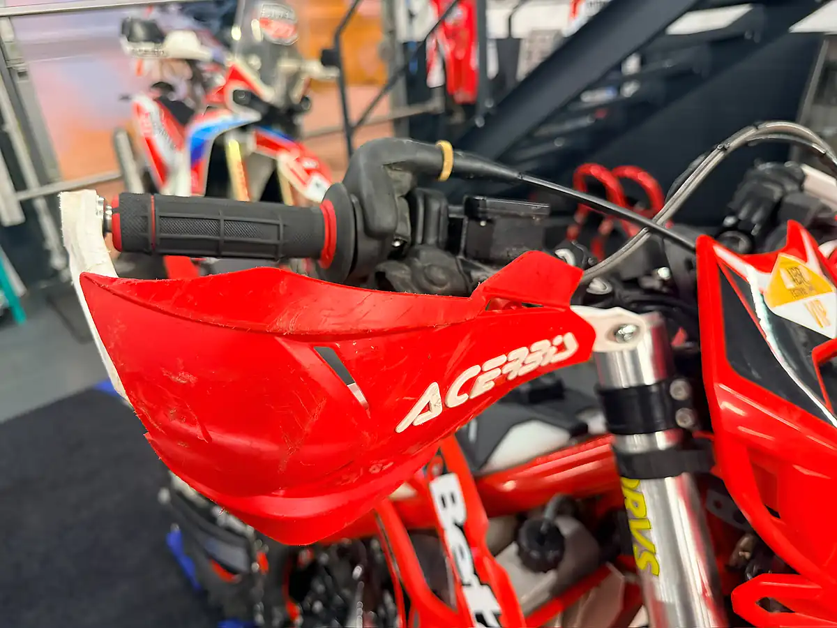 Used 2023 Beta Xtrainer 300 - Interior and Exterior details 10