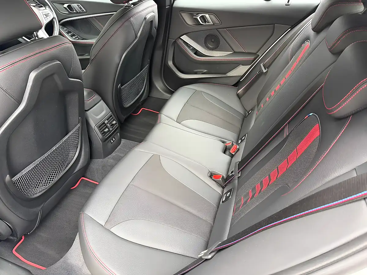 Used 2023 BMW 1 Series Lcp White - Interior and Exterior details 13