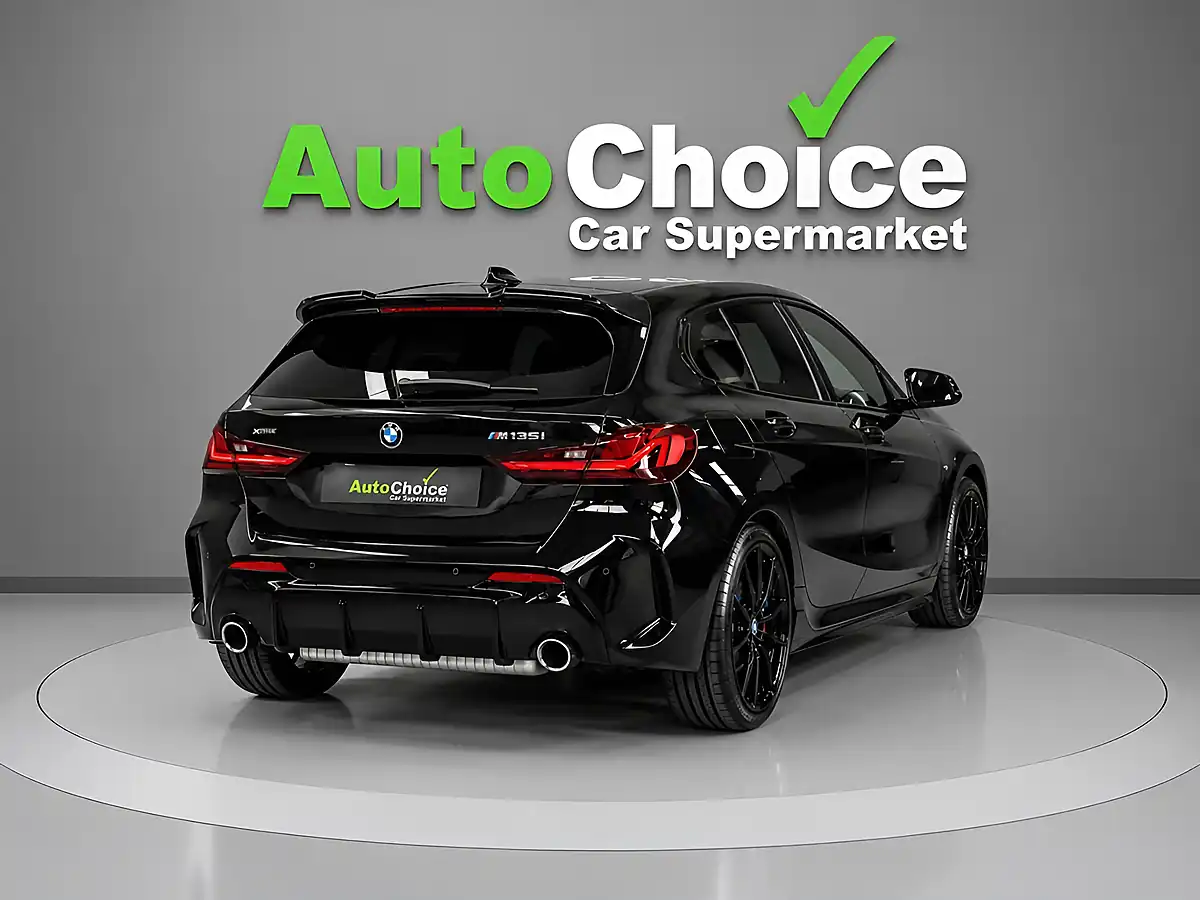 Used 2023 BMW 1 Series M135i Black - Interior and Exterior details 7