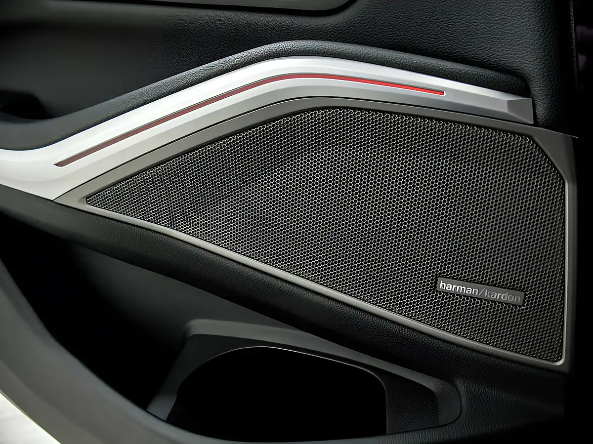 Used 2023 BMW 3 Series M Sport Blue - Interior and Exterior details 17