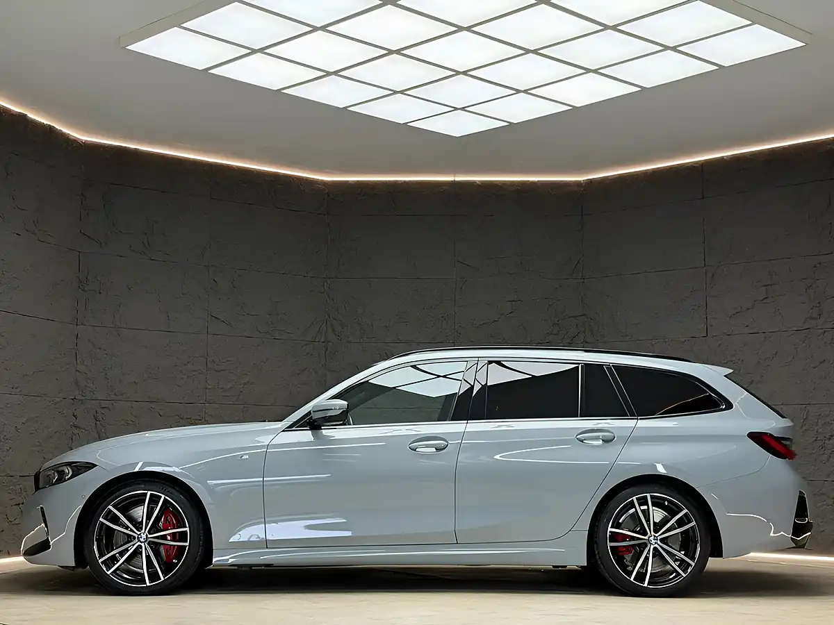Used 2023 BMW 3 Series M Sport Brooklyn Grey - Interior and Exterior details 5