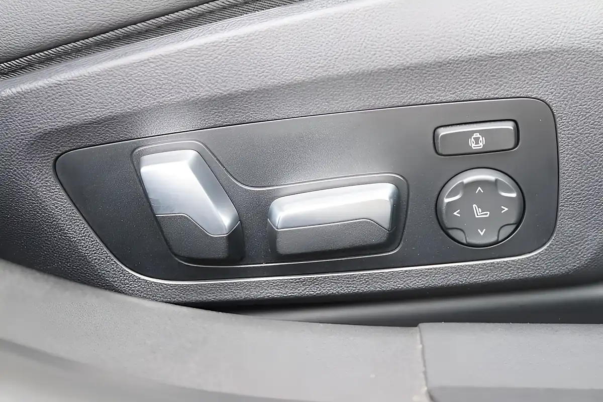 Used 2023 BMW 3 Series M Sport Brooklyn Grey - Interior and Exterior details 14