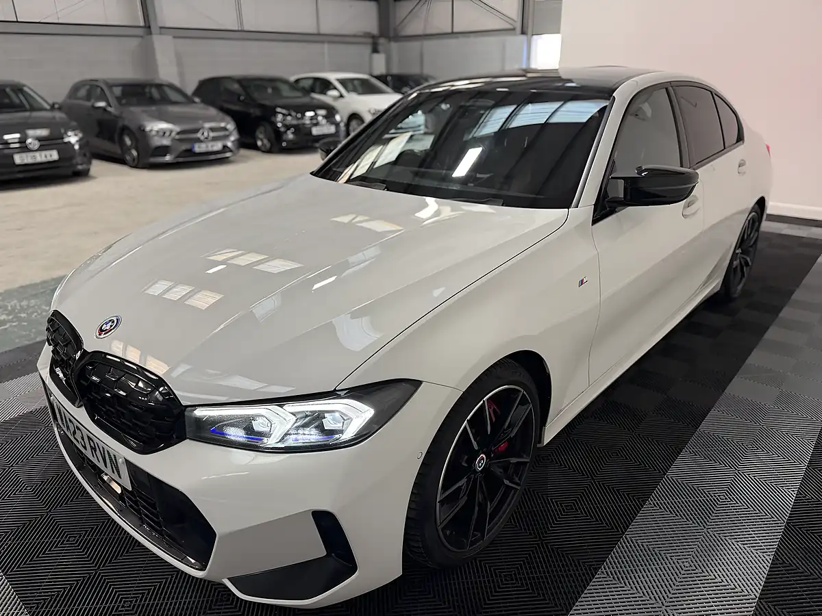 Used 2023 BMW 3 Series Saloon White - Interior and Exterior details 3