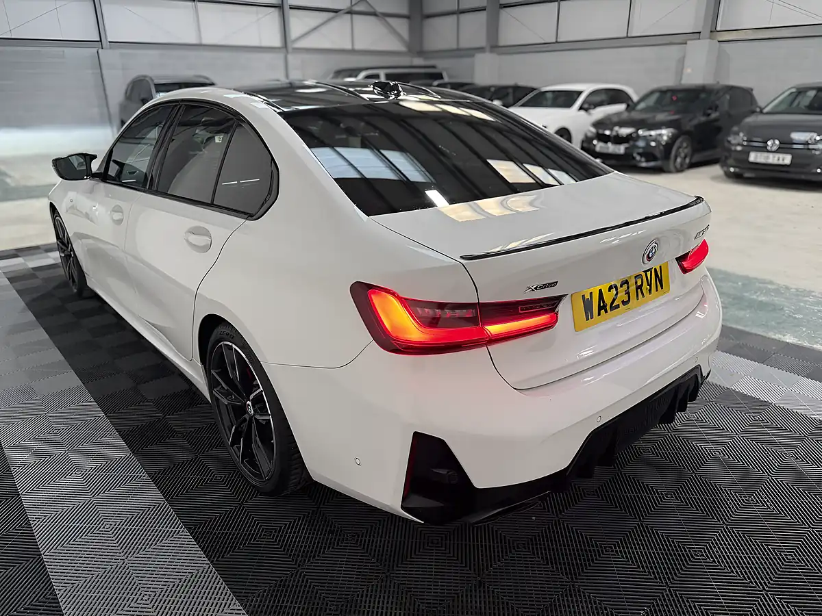Used 2023 BMW 3 Series Saloon White - Interior and Exterior details 4