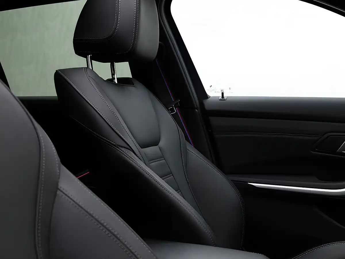 Used 2023 BMW 3 Series Touring Black - Interior and Exterior details 15