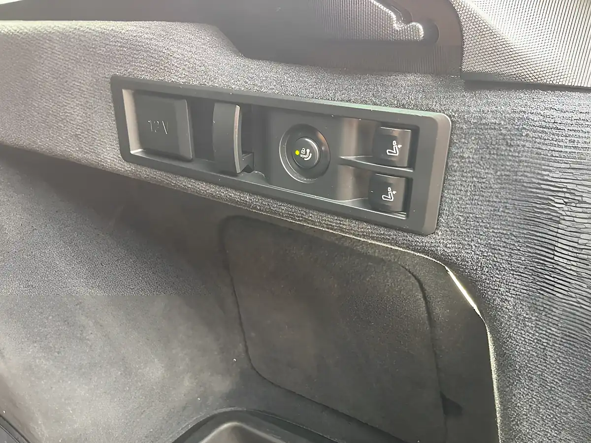 Used 2023 BMW 3 Series Touring Black - Interior and Exterior details 19
