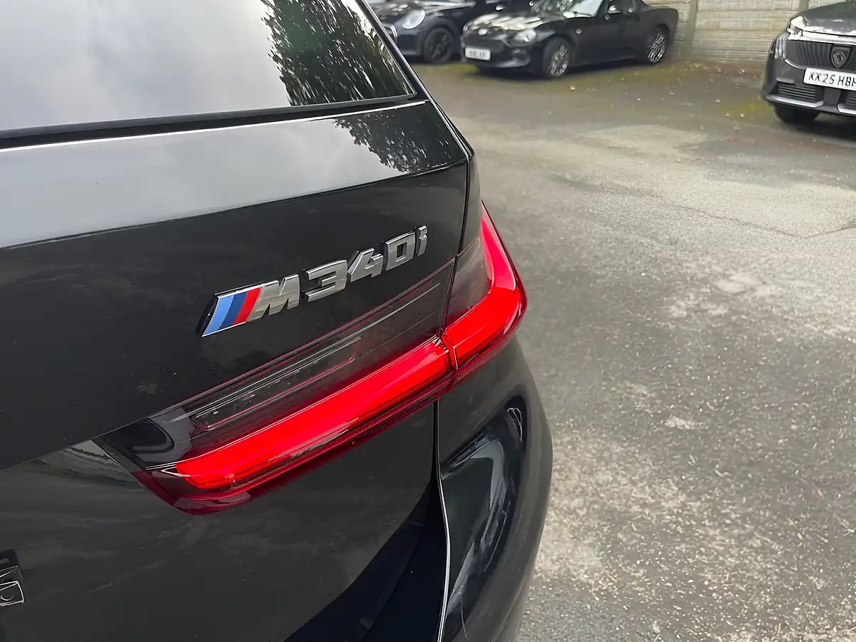 Used 2023 BMW 3 Series Touring Black - Interior and Exterior details 20