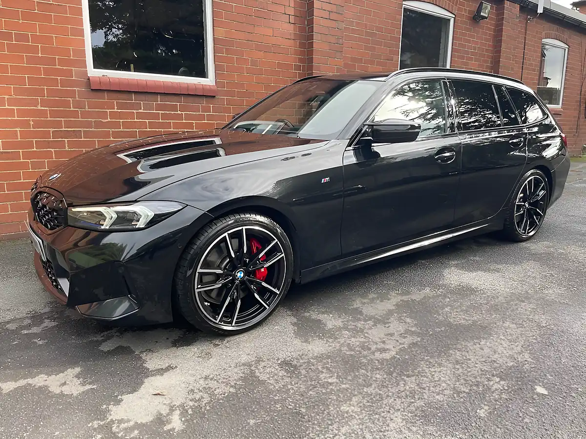 Used 2023 BMW 3 Series Touring Black - Interior and Exterior details 8