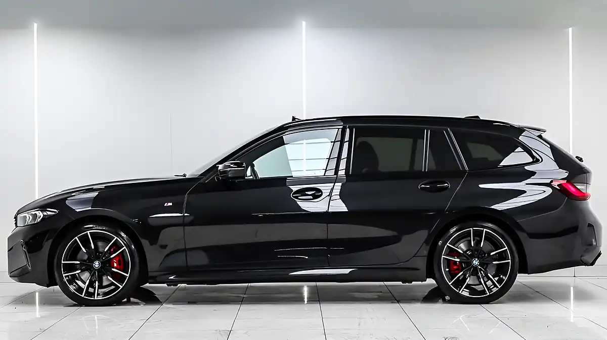 Used 2023 BMW 3 Series Touring Black - Interior and Exterior details 11