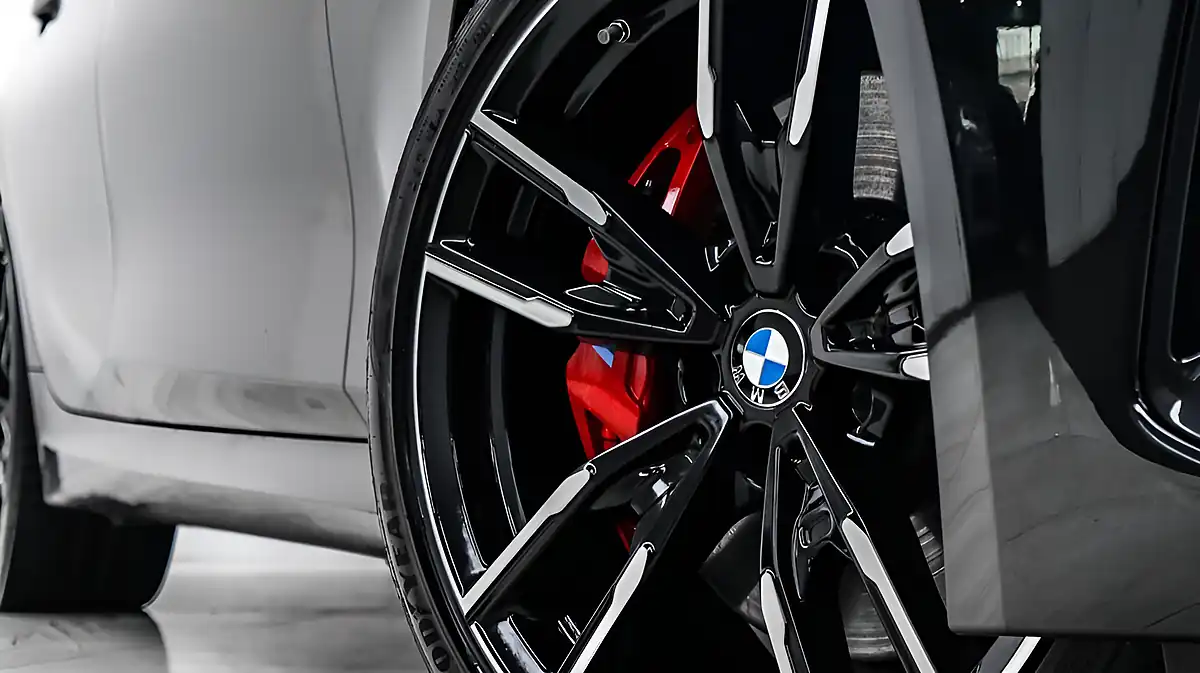 Used 2023 BMW 3 Series Touring Black - Interior and Exterior details 7