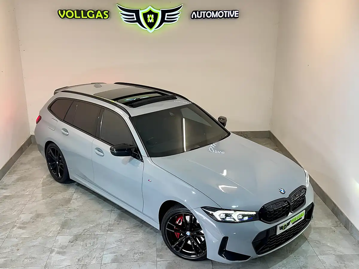 Used 2023 BMW 3 Series Touring Brooklyn Grey - Front View