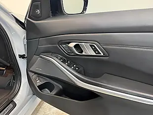 Used 2023 BMW 3 Series Touring Brooklyn Grey - Interior and Exterior details 15