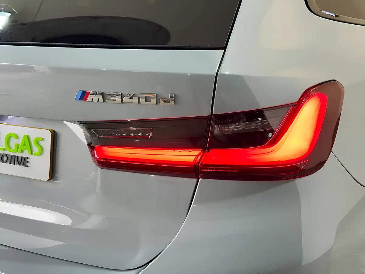 Used 2023 BMW 3 Series Touring Brooklyn Grey - Interior and Exterior details 19