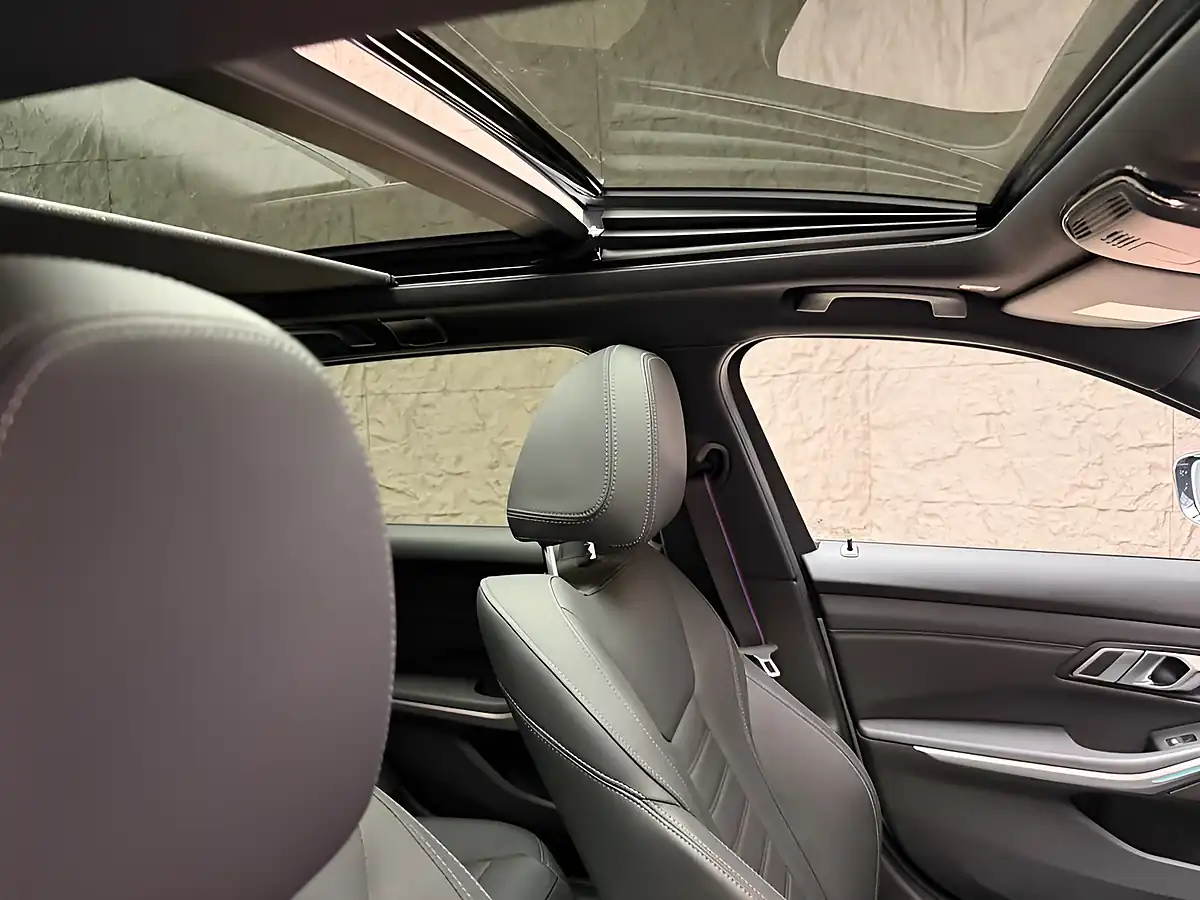 Used 2023 BMW 3 Series Touring Grey - Interior and Exterior details 3