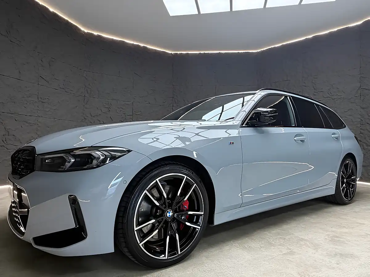 Used 2023 BMW 3 Series Touring Grey - Interior and Exterior details 5