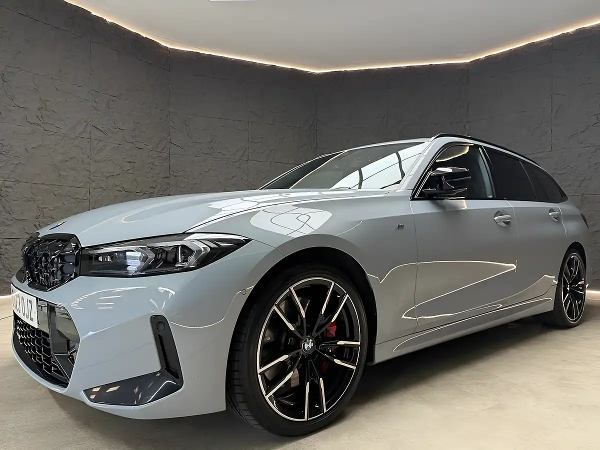 Used 2023 BMW 3 Series Touring Grey - Interior and Exterior details 8