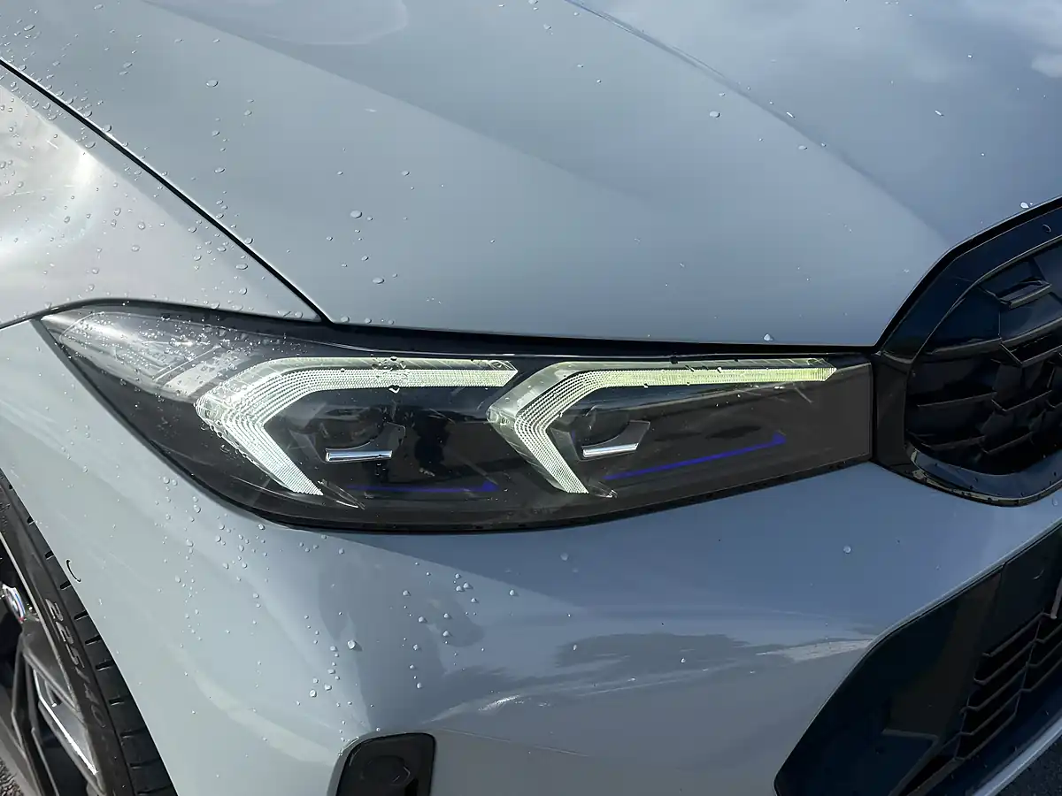 Used 2023 BMW 3 Series Touring Grey - Interior and Exterior details 3