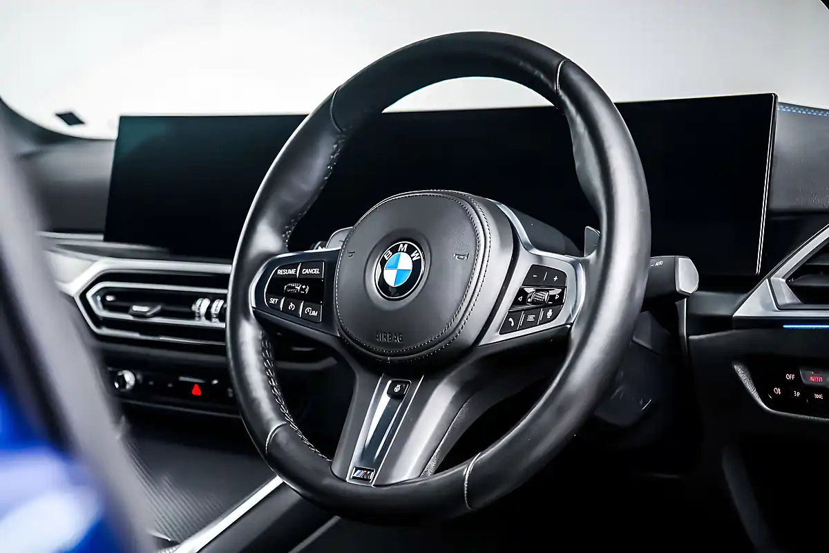 Used 2023 BMW 320i M Sport Tanzanite Blue - Interior and Exterior details 16