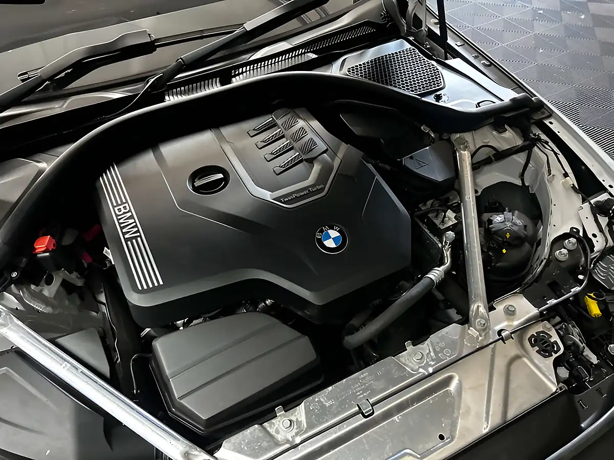 Used 2023 BMW 4 Series M Sport Mineral White - Interior and Exterior details 20