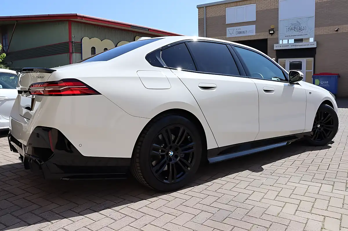 Used 2023 BMW 5 Series M Sport White - Interior and Exterior details 16