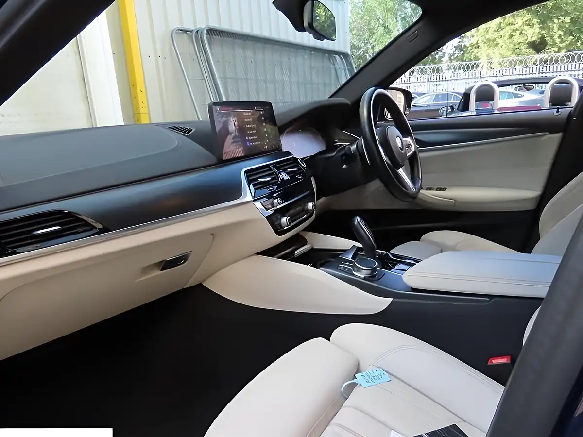 Used 2023 BMW 5 Series Touring M-Sport Pro Pack Phytonic Blue - Interior and Exterior details 2