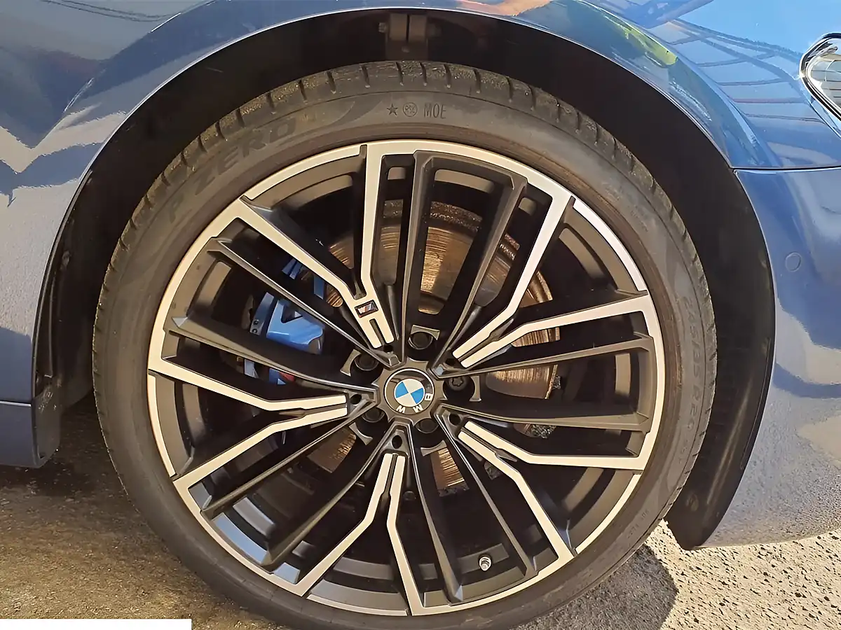 Used 2023 BMW 5 Series Touring M-Sport Pro Pack Phytonic Blue - Interior and Exterior details 3