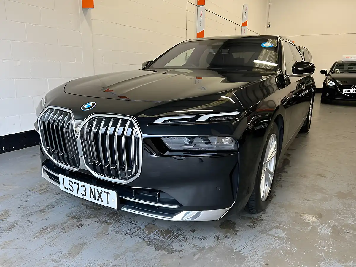 Used 2023 BMW 7 Series Excellence Black Sapphire - Front View