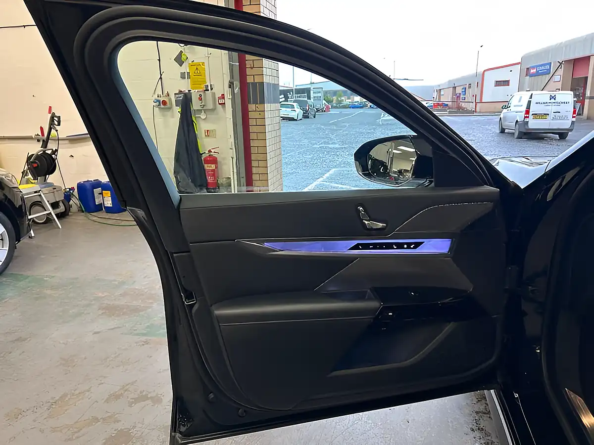 Used 2023 BMW 7 Series Excellence Black Sapphire - Interior and Exterior details 11